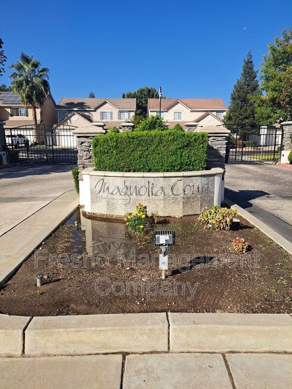 Building Photo - 7530 N Trellis Cir