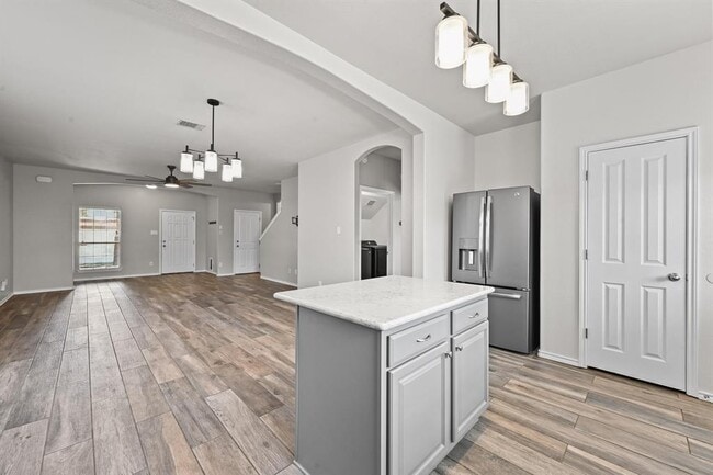Building Photo - 11729 Channing Dr