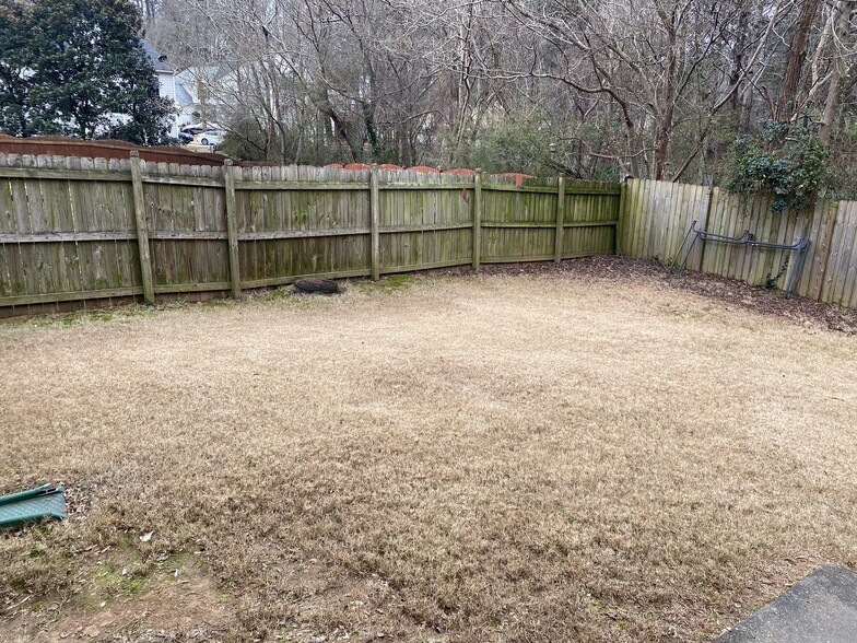 Building Photo - 2706 Cottesford Dr SE