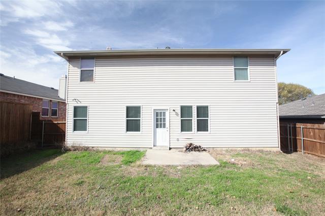 Building Photo - 1200 Willow Tree Dr