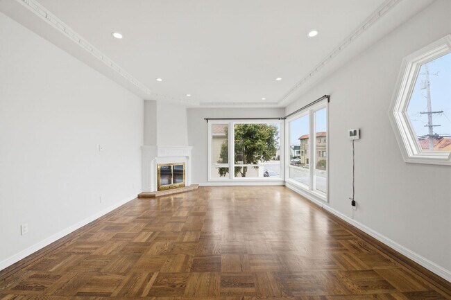 Building Photo - 1603 Ortega St