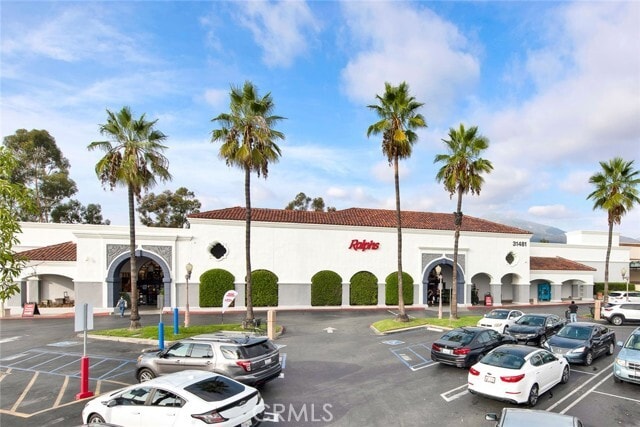 Building Photo - 5 Aubrieta