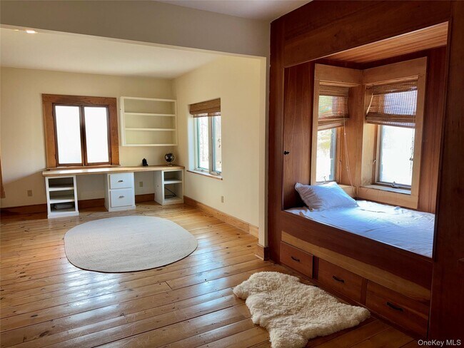 Building Photo - 22 Knight Rd