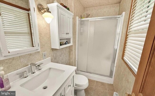 Building Photo - 7203 Peekskill Dr