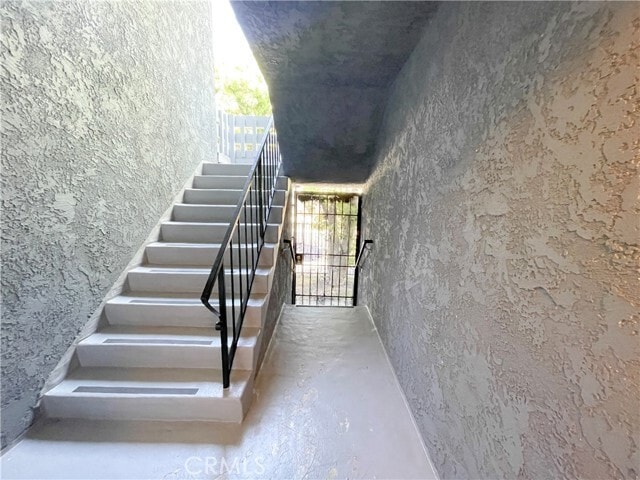Building Photo - 6655 W 86th Pl