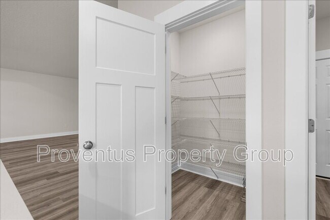 Building Photo - 3136 Silver Maple Dr