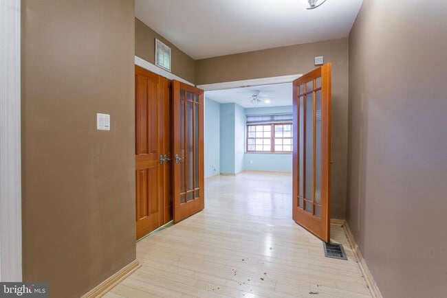 Building Photo - 4436 Sansom St