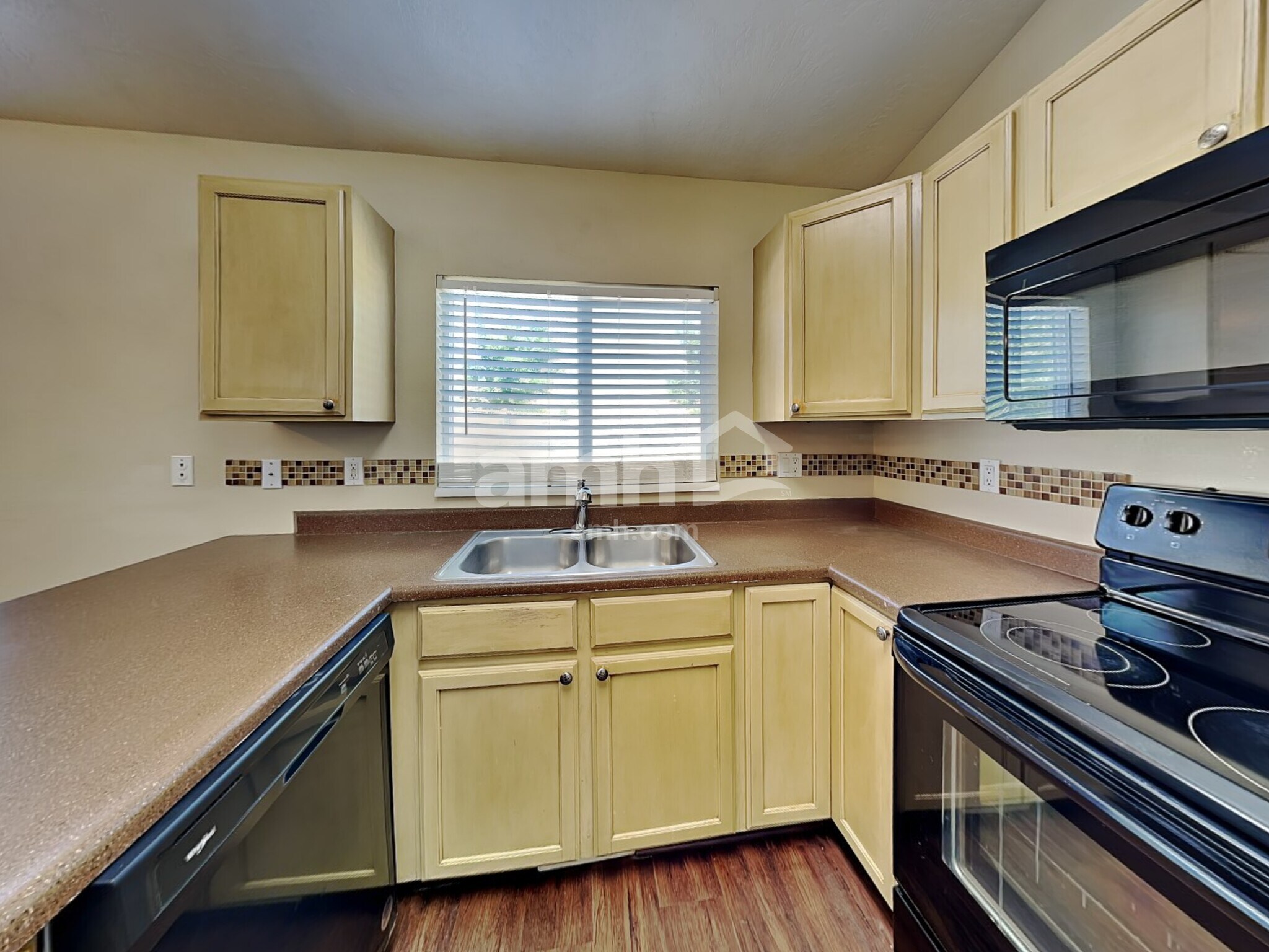 Building Photo - 6334 S Clover Creek Ln