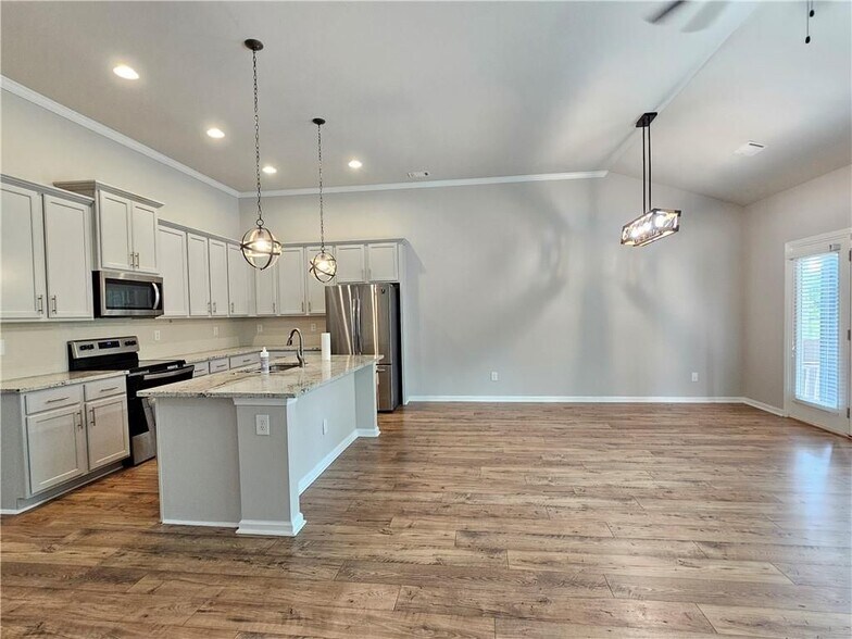 Building Photo - 5414 Town Square Way