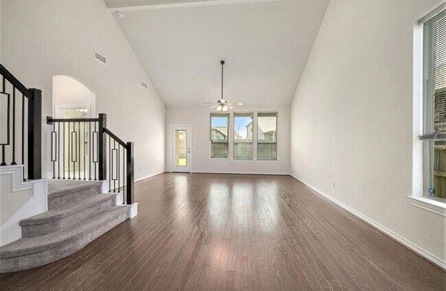 Building Photo - 7315 Buckthorn Holw Trl