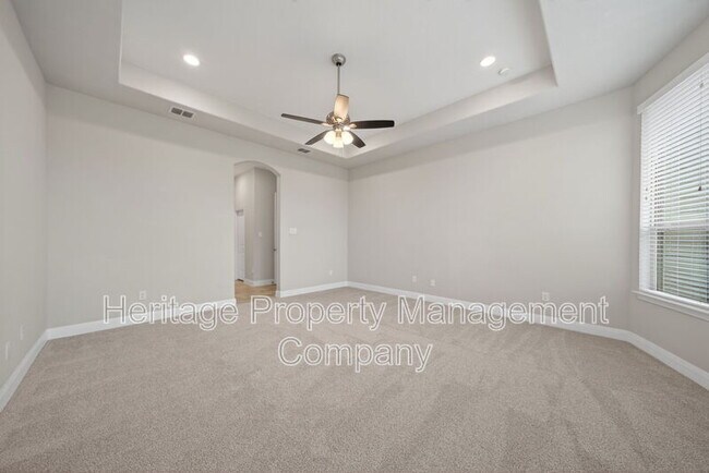 Building Photo - 3225 Harvest Crest