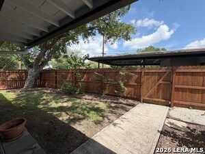 Building Photo - 2555 W Kings Hwy