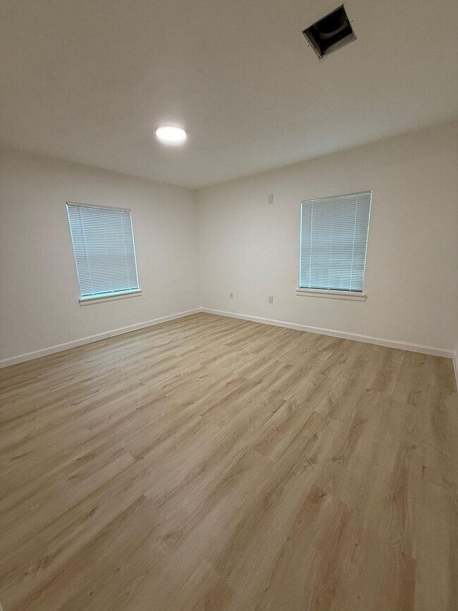 Building Photo - Gorgeous all renovated Home in Houston, TX!.