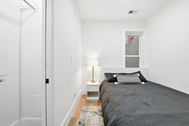 Building Photo - Brand-New Adams Morgan Boutique Living with Walk Score 99!