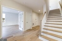 Building Photo - 43920 Ludwell Farm Square