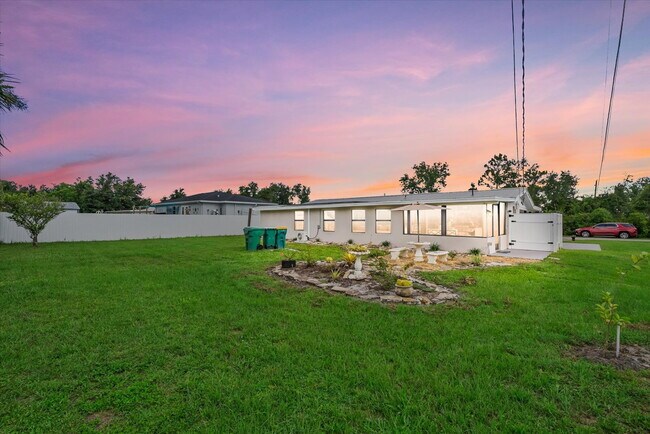 Building Photo - 3-Bedroom Punta Gorda Retreat with Marble Finishes & Stylish Furnishings!"