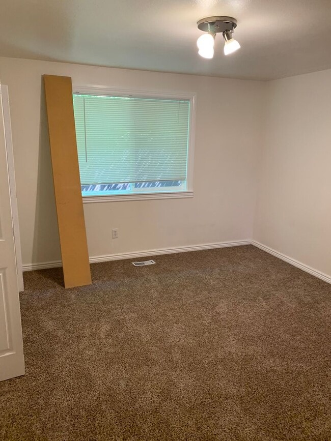 Building Photo - Recently Remodeled home on the Boise Bench!!!