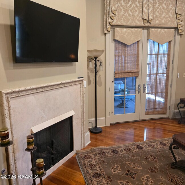 Building Photo - 302 Richland Ave