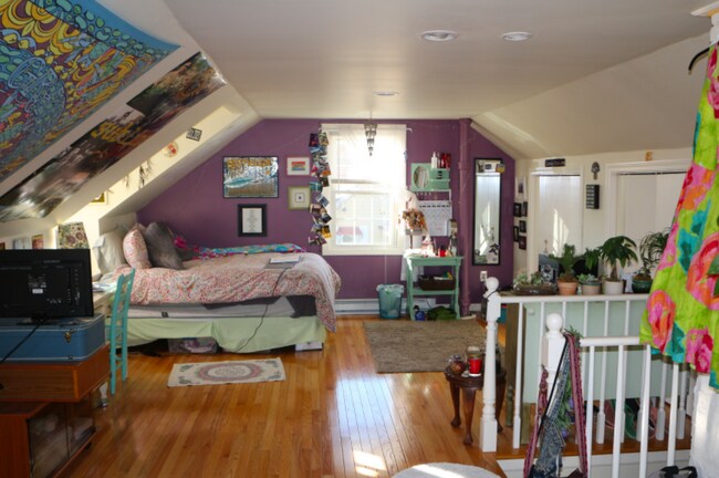 Building Photo - 165 Whitford Ave.