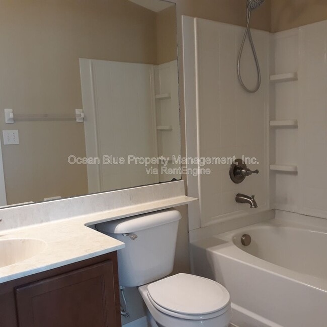 Building Photo - 18200 Cypress Bay Pkwy