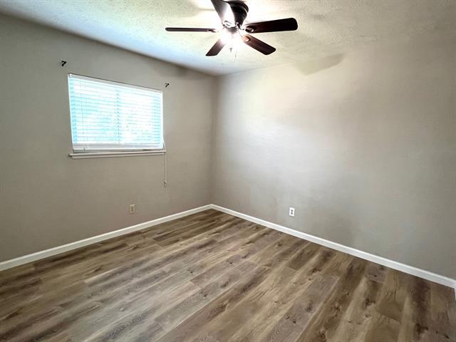 Building Photo - 1208 Crestwood Ct