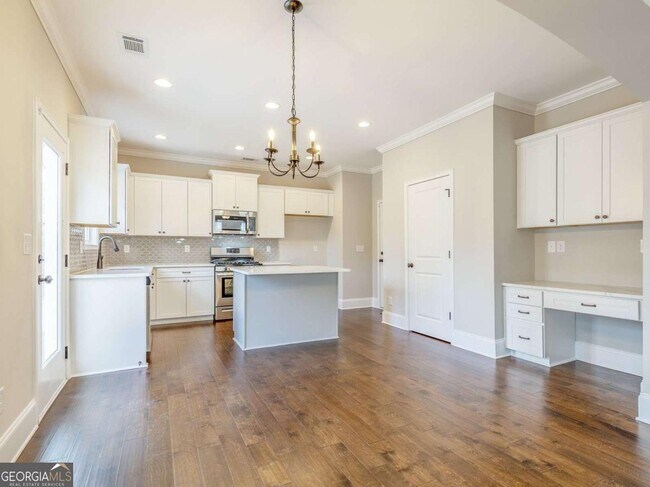 Building Photo - 4210 Old Cherokee St