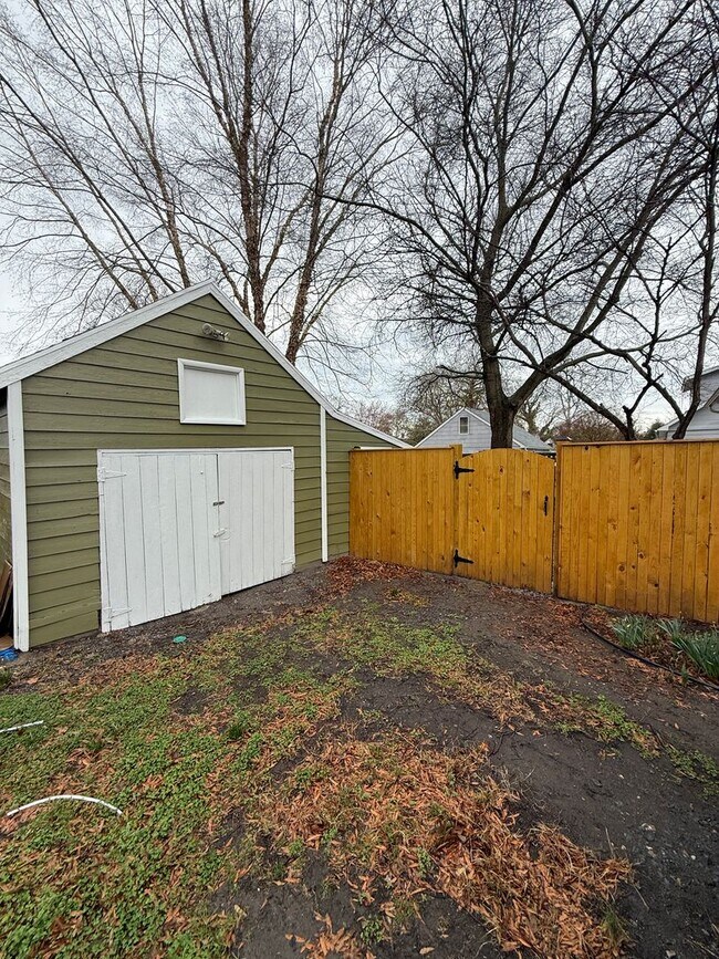 Building Photo - Single-Family Home with Fenced Yard in Cambridge, MD