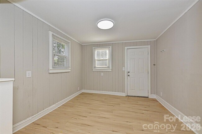 Building Photo - 3108 Rush Ave