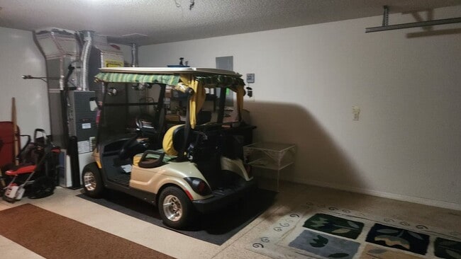 Building Photo - M916 Eastmont (VNSW-18/10)