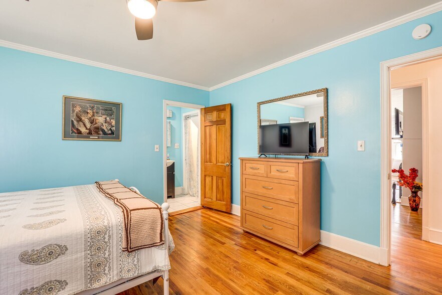 Building Photo - 206 Lakeland Dr