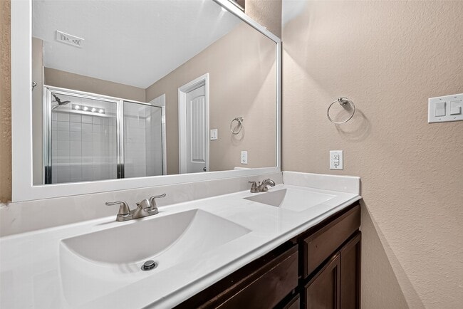 Building Photo - 2926 Indwarra Ct