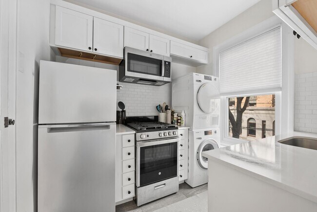 Building Photo - 507 Park Ave