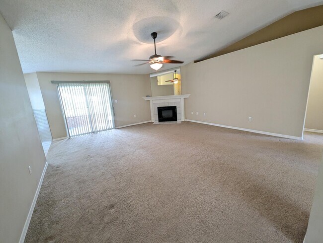Building Photo - 7570 Pepperwood St
