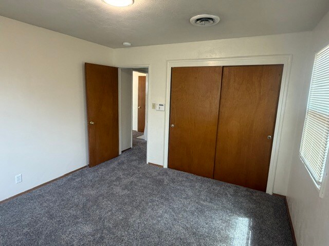 Building Photo - 1514 Maplewood Dr
