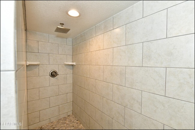 Building Photo - 31 Stratford Hall Cir