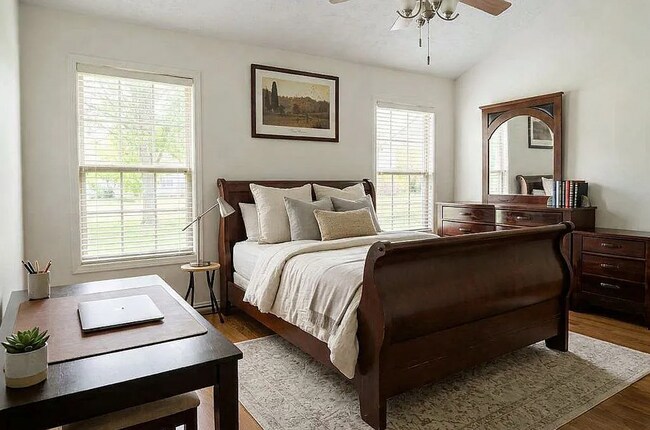 Building Photo - Beautiful 3 Bedroom Home in WL School District