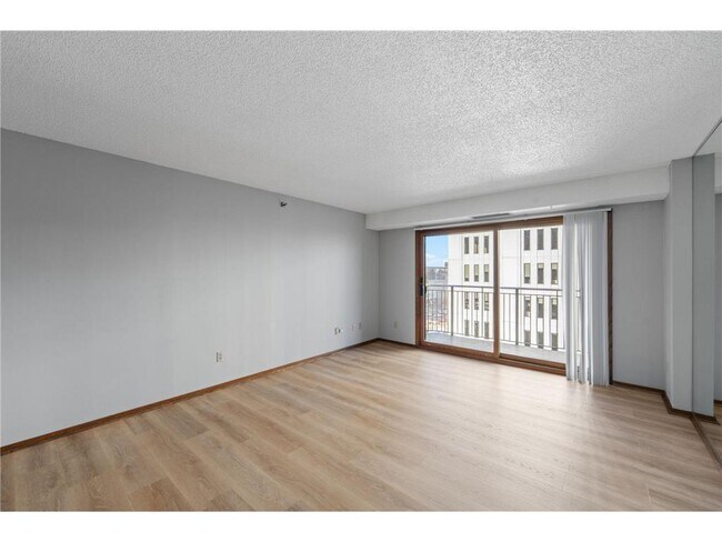 Building Photo - 121 Washington Ave S