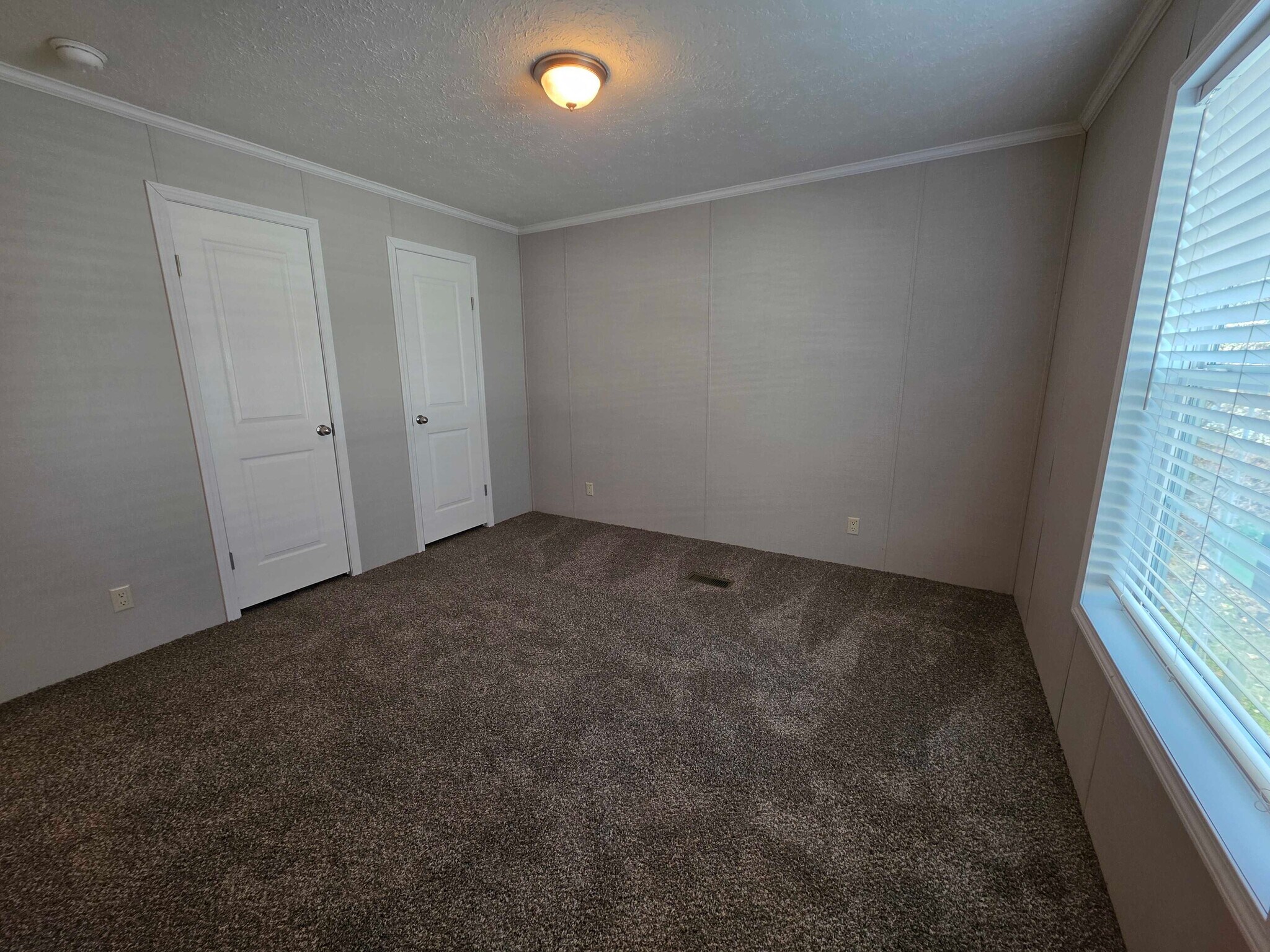 Building Photo - 3730 Birch St