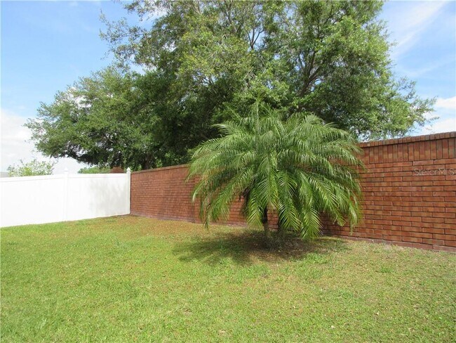 Building Photo - 2057 Shannon Lakes Blvd