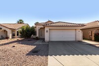 Building Photo - Charming 3-Bed, 2-Bath Single-Story Home i...