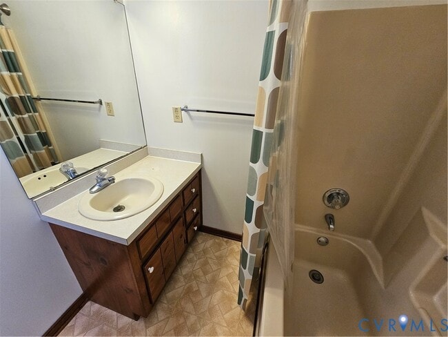 Building Photo - 7866 Wilton Rd