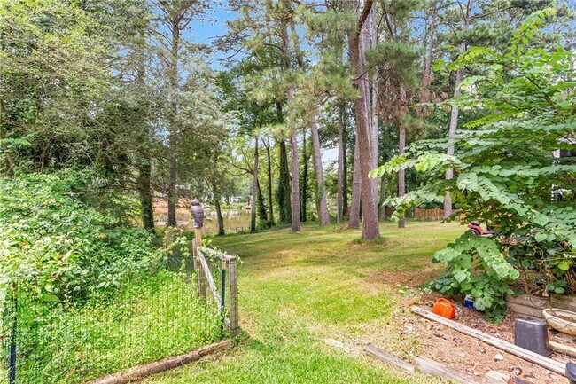 Building Photo - 2850 Templar Knight Dr