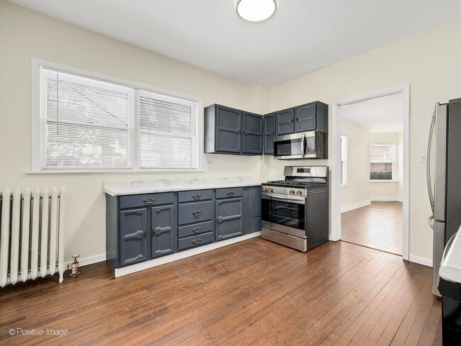 Building Photo - 122 S Prospect St