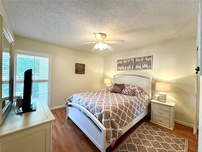 Building Photo - 4409 Longmeadow