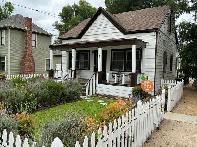 Building Photo - 154 N Shaffer St
