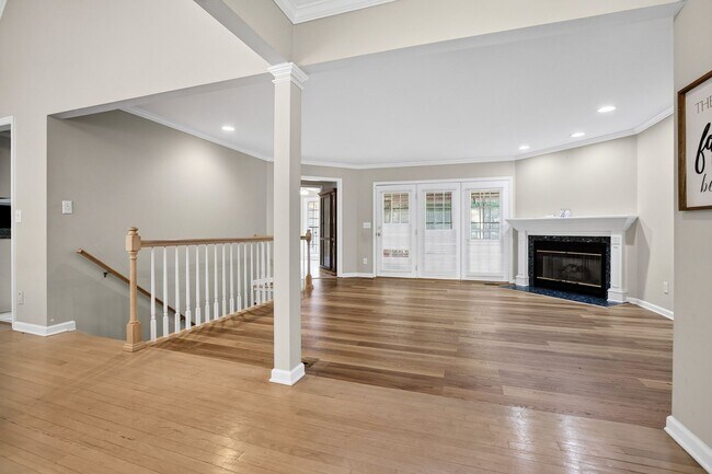 Building Photo - 1651 Flagstone Point NW