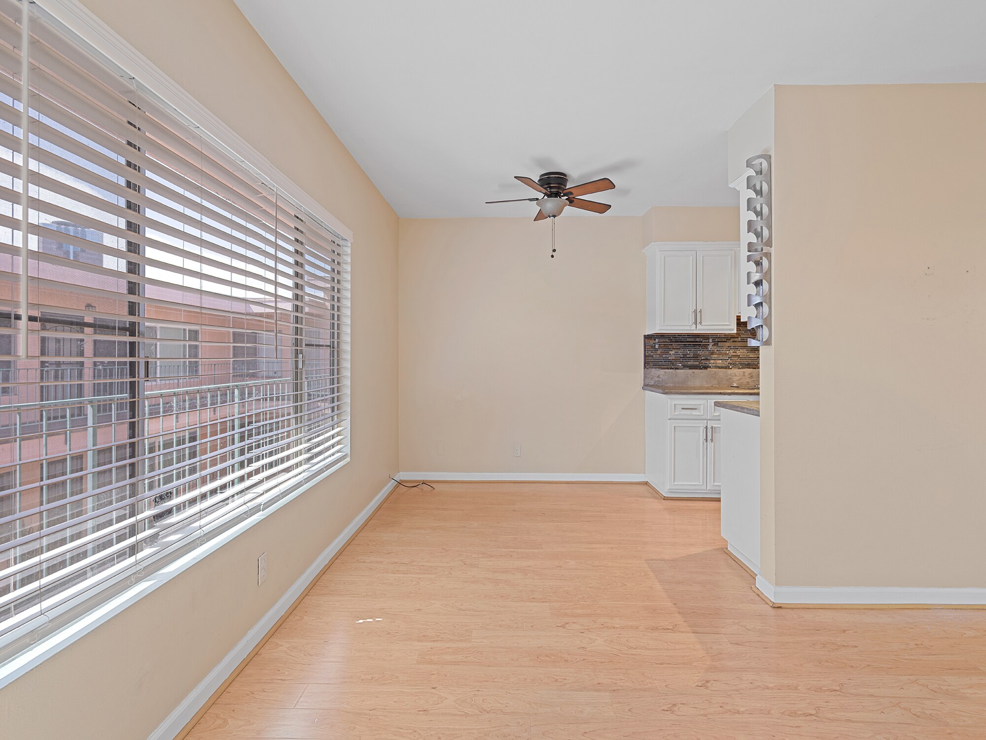 Building Photo - 335 Cedar Ave