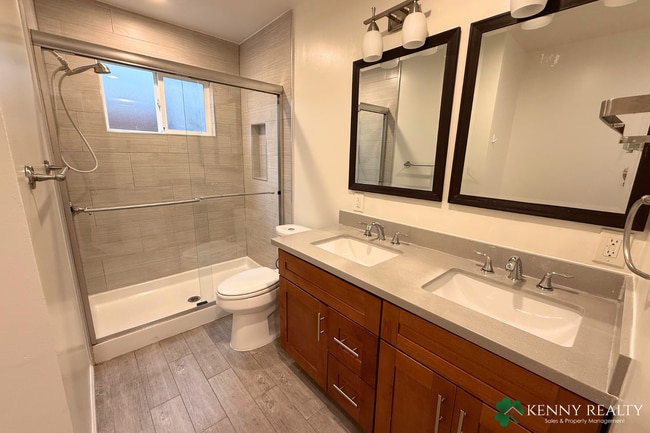 Building Photo - Nature-Surrounded 3BR/3BA Two-Story Home w/ Deck & Views — San Carlos