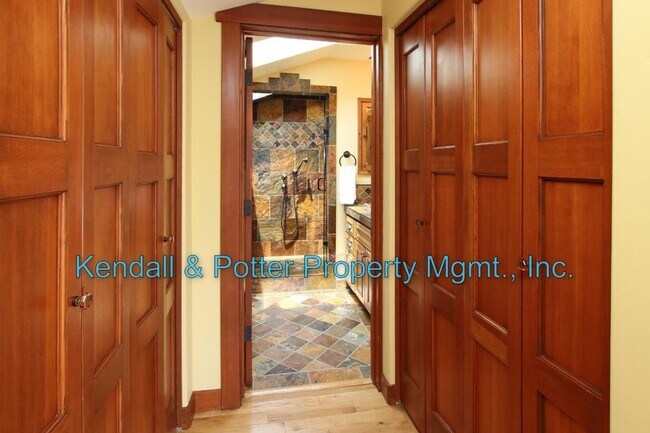 Building Photo - 508 Escalona Dr