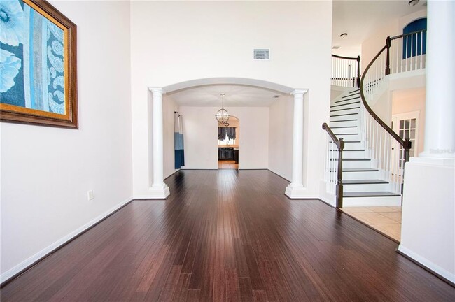 Building Photo - 4646 Pointe O Woods Dr
